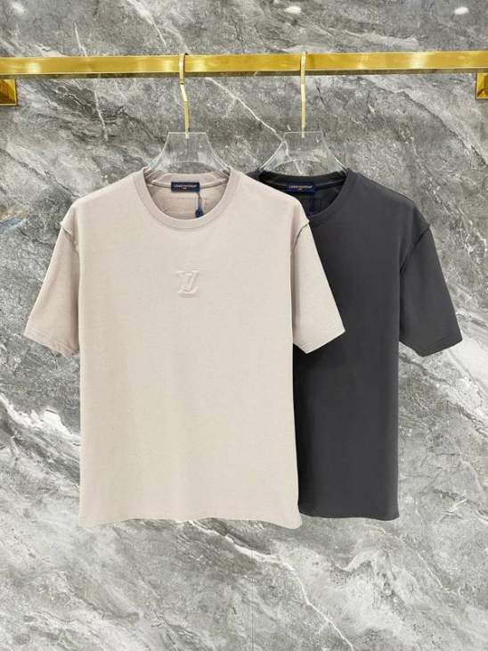 Picture of Louis Vuitton T Shirts Short _SKULVS-2XLomtr077805